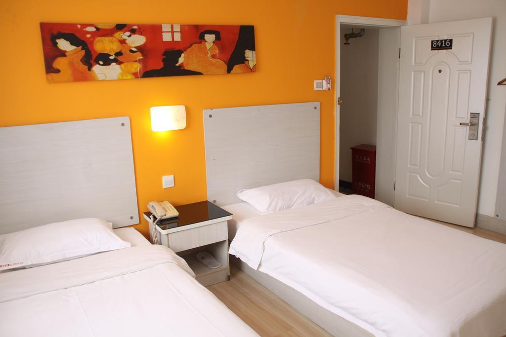 Super 8 Hotel Beijing Shijingshan Jiujiuyuan الغرفة الصورة