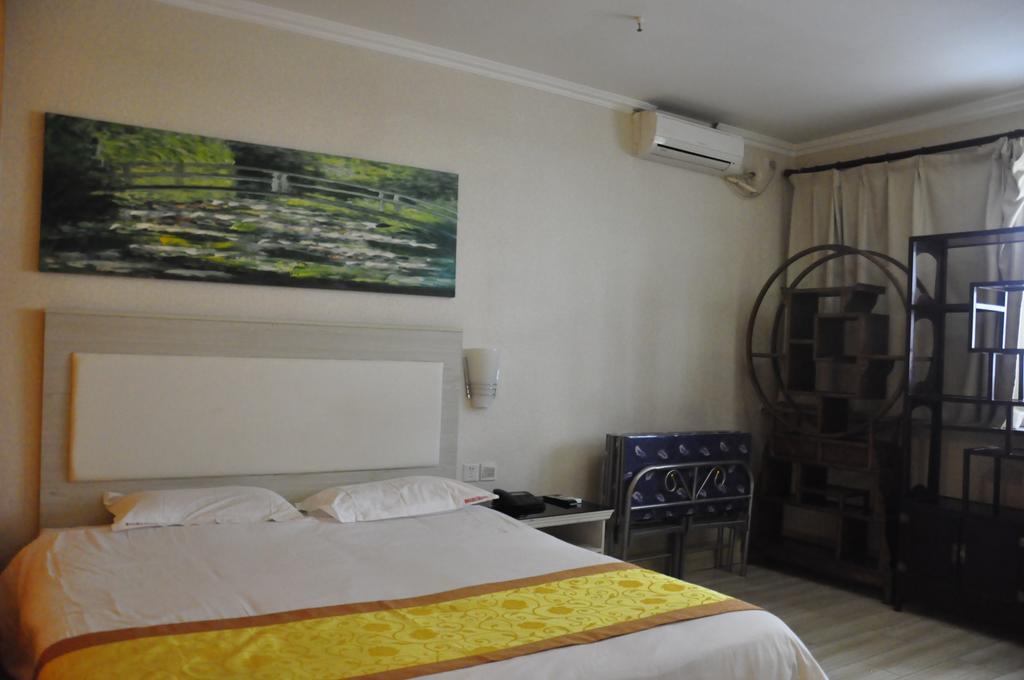 Super 8 Hotel Beijing Shijingshan Jiujiuyuan الغرفة الصورة